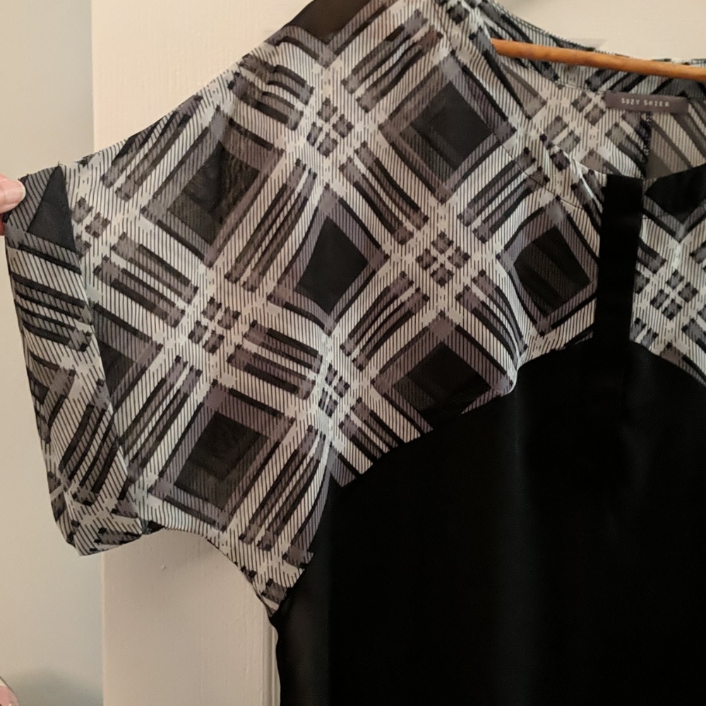 Easy flowy top - Picture 3 of 3